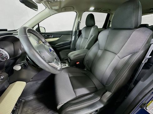 Used 2022 Subaru Ascent Premium w/ Convenience Package AWD/4WD image 16
