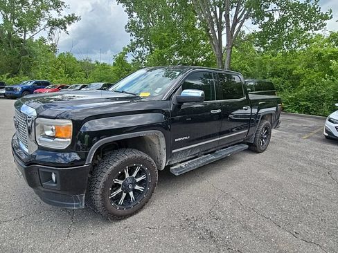 Used 2014 GMC Sierra 1500 Denali w/ Driver Alert Package AWD/4WD image 2