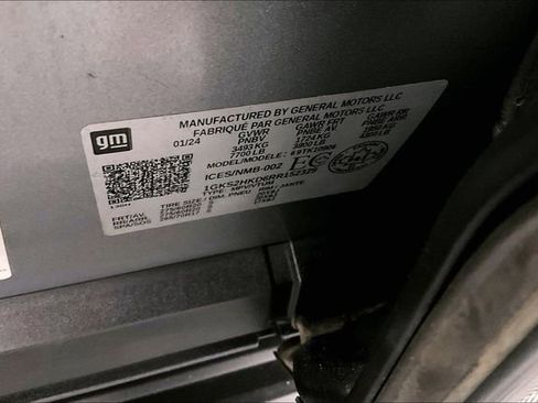 Used 2024 GMC Yukon XL AT4 image 42