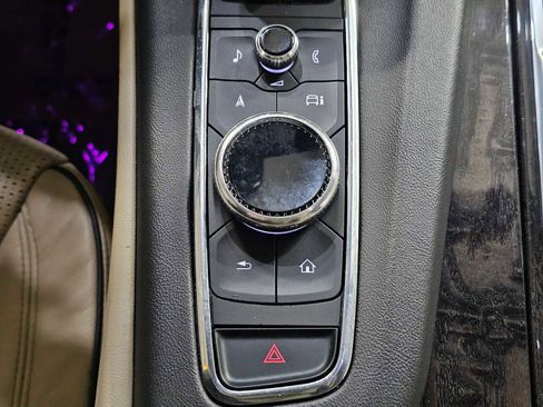 Used 2023 Cadillac Escalade Premium Luxury w/ Performance Package AWD/4WD image 35