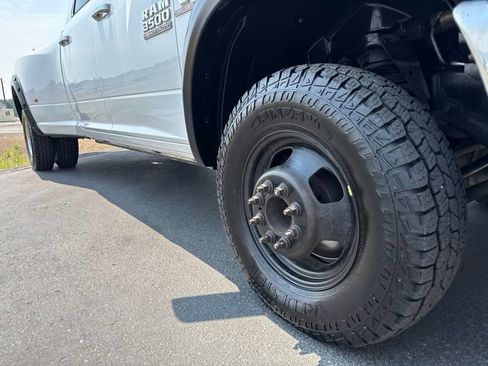 Used 2016 RAM 3500 SLT w/ Cold Weather Group AWD/4WD image 7