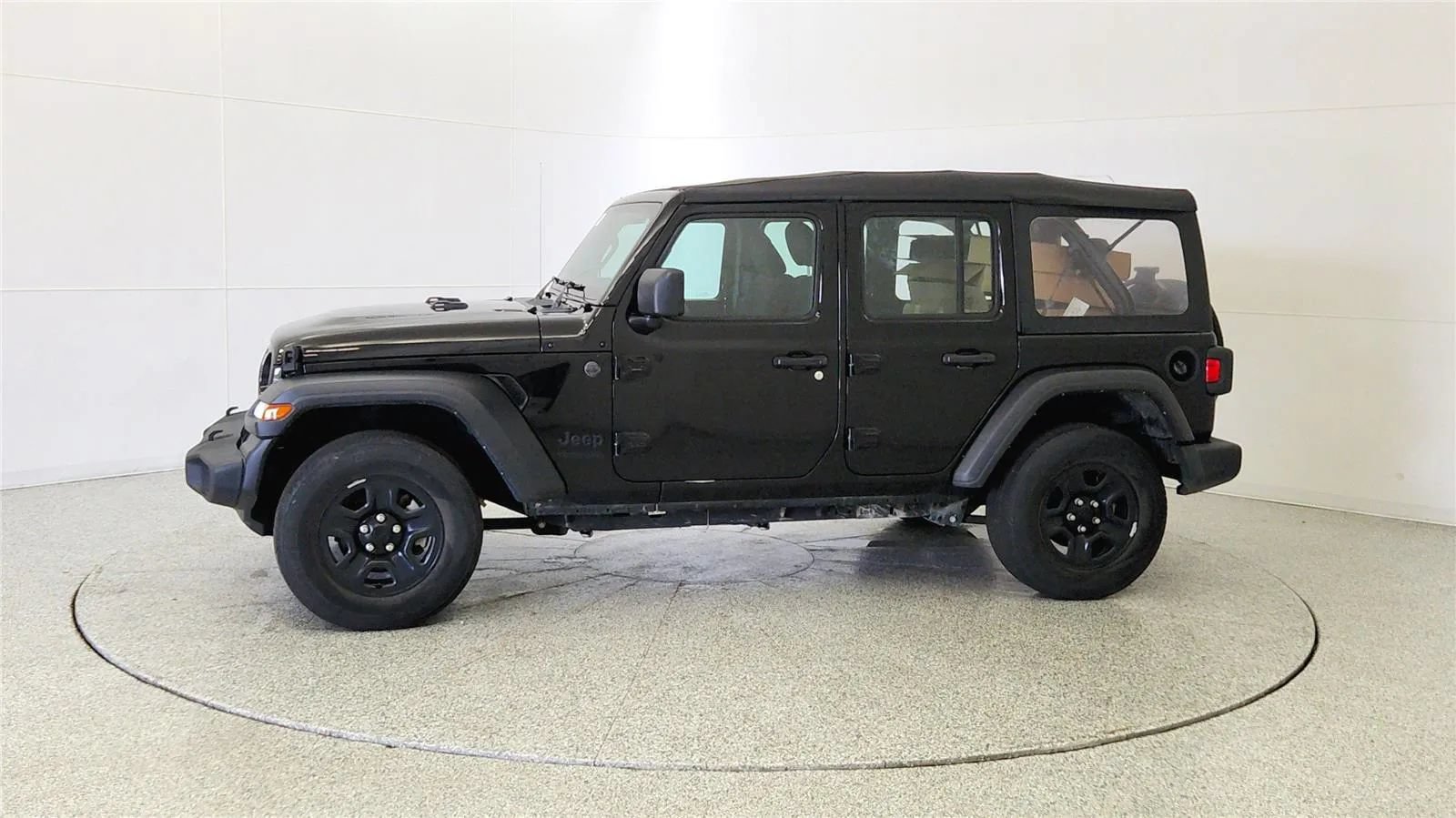 Used 2022 Jeep Wrangler Unlimited Sport AWD/4WD image 4