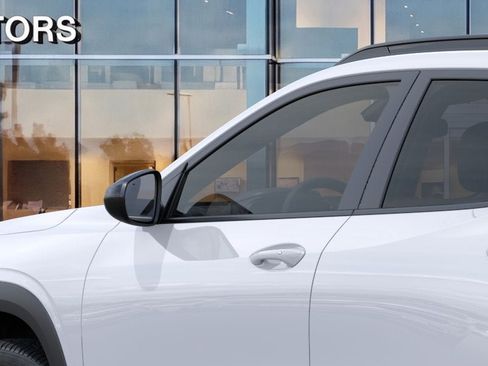 New 2026 Chevrolet Trax LT w/ Driver Confidence Package FWD image 12