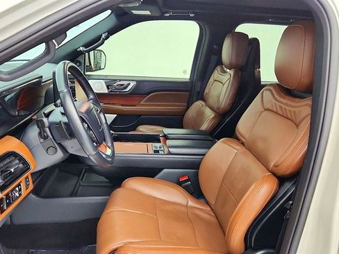 Used 2024 Lincoln Navigator L Reserve AWD/4WD image 12