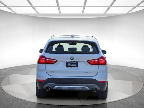 Used 2018 BMW X1 sDrive28i w/ Convenience Package image 3