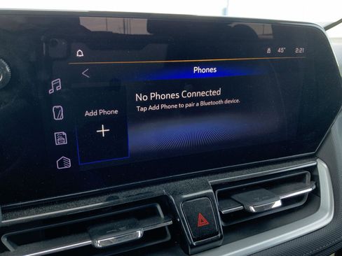 Used 2025 Chevrolet TrailBlazer LT image 35