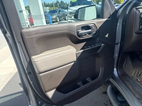 Used 2021 Chevrolet Silverado 1500 LTZ AWD/4WD image 12