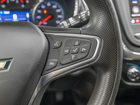 Used 2023 Chevrolet Equinox LT image 20