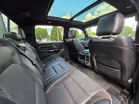 Used 2019 RAM 1500 Laramie w/ Sport Appearance Package AWD/4WD image 42