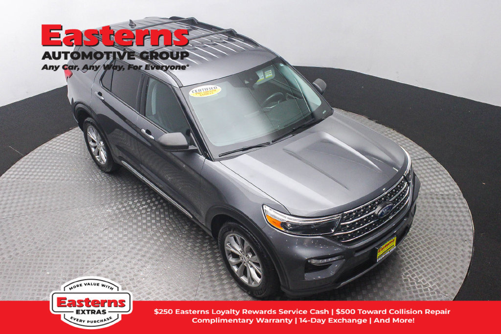 Used 2023 Ford Explorer XLT w/ Equipment Group 202A AWD/4WD image 4