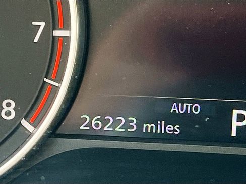 Used 2022 Nissan Rogue SV w/ SV Premium Package image 12