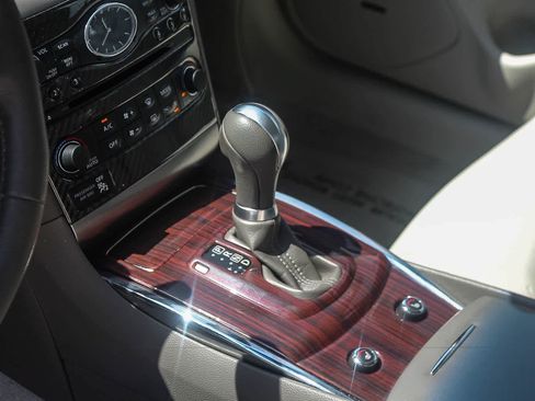Used 2015 INFINITI Q40 w/ Navigation Package RWD image 24