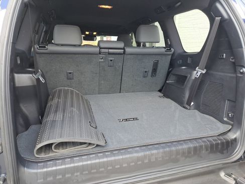 Used 2021 Lexus GX 460 Premium w/ Premium Package AWD/4WD image 28
