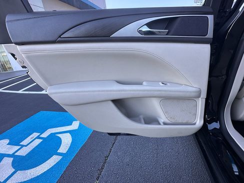 Used 2018 Lincoln MKZ Select w/ Select Plus Package image 26