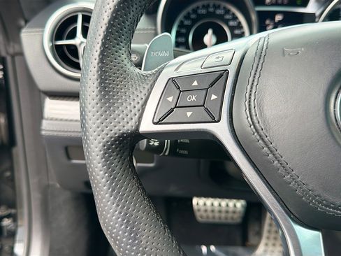 Used 2016 Mercedes-Benz SL 63 AMG w/ Driver Assistance Package image 34