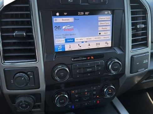 Used 2019 Ford F150 Lariat image 6