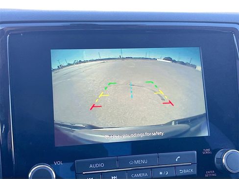 Used 2024 Nissan Frontier SV w/ SV Convenience Package image 13