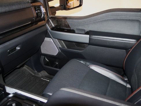 Used 2023 Ford F250 Lariat w/ Lariat Ultimate Package image 60