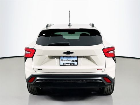 Used 2026 Chevrolet Trax RS w/ Driver Confidence Package image 6
