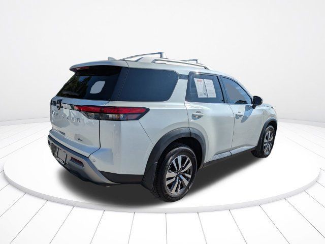 Used 2023 Nissan Pathfinder SL FWD image 4
