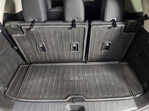 Used 2022 Nissan Pathfinder SV w/ Cargo Package image 15