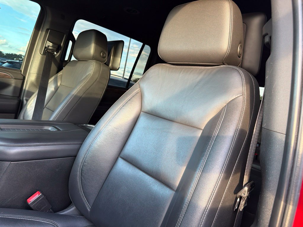 Used 2021 Chevrolet Suburban LT w/ Rear Media and Nav Package RWD image 20