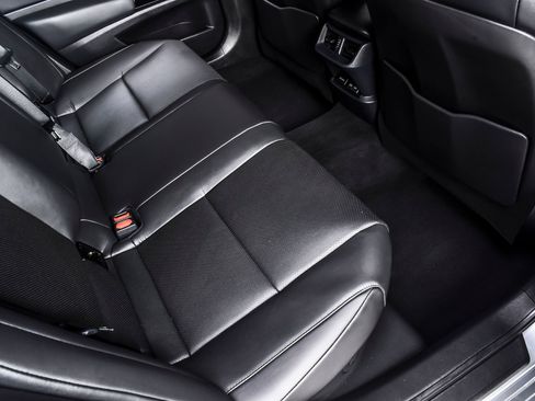 Used 2025 Lexus ES 300h w/ Premium Package FWD image 22