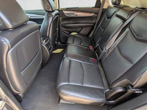 Used 2017 Cadillac XT5 Premium Luxury AWD/4WD image 17