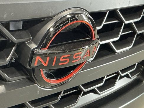 Used 2025 Nissan Frontier PRO-4X image 46
