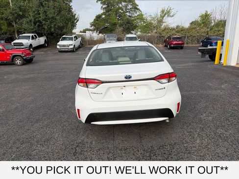 Used 2022 Toyota Corolla LE FWD image 5