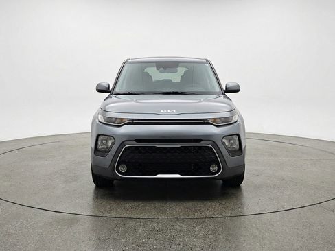 Used 2025 Kia Soul LX w/ LX Technology Package image 2