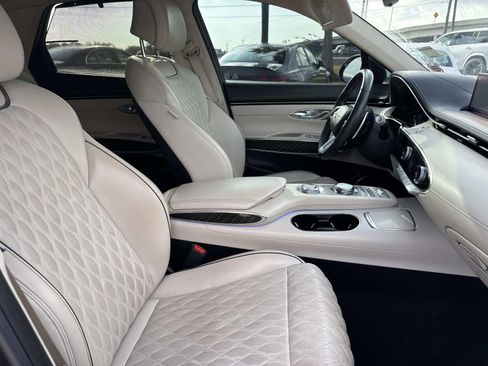 Used 2022 Genesis GV70 3.5T Sport w/ Sport Prestige Package image 12
