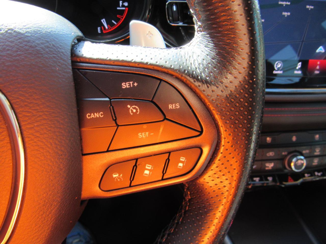 Used 2024 Dodge Durango GT AWD/4WD image 23