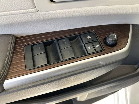 Used 2023 Toyota Sienna LE image 13