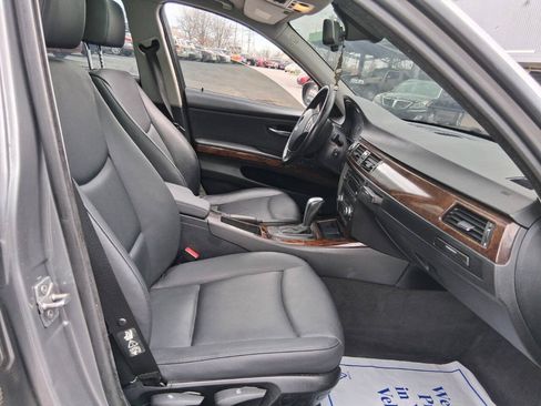 Used 2009 BMW 328i xDrive Sedan AWD/4WD image 11