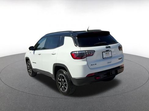 Used 2025 Jeep Compass Trailhawk w/ Trailer Tow Group image 11