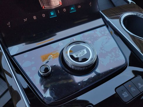 New 2026 Cadillac Escalade Platinum Sport w/ LPO, ONYX Package image 27