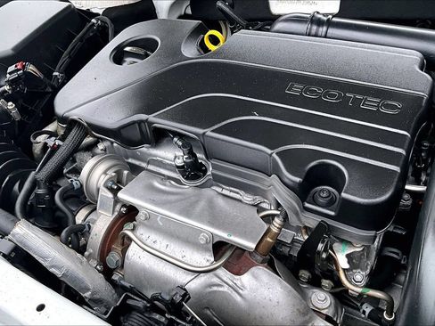 Used 2023 Chevrolet Malibu LS FWD image 32