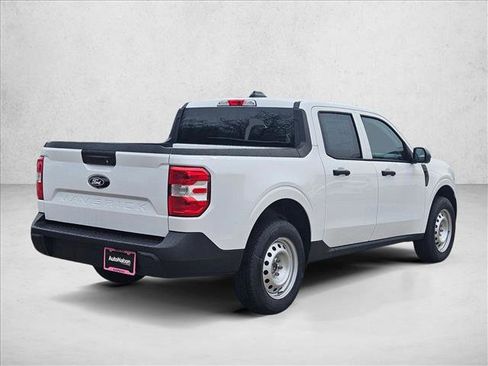 New 2025 Ford Maverick XL image 2