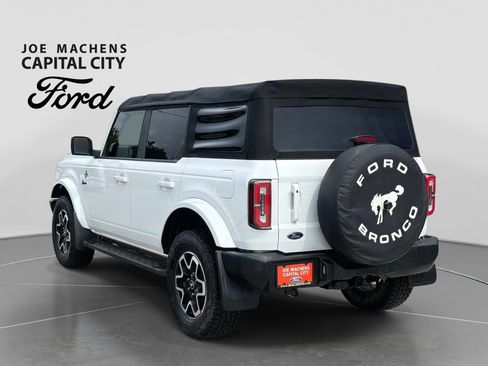 Used 2021 Ford Bronco Outer Banks AWD/4WD image 7
