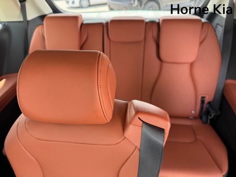 New 2026 Kia Carnival EX FWD image 12