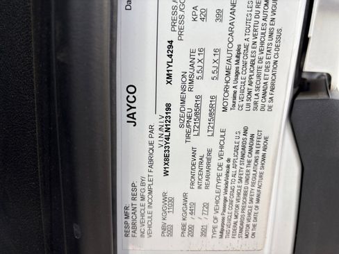 Used 2020 Mercedes-Benz Sprinter 3500 image 24