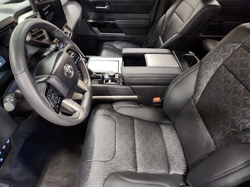 Used 2024 Toyota Sequoia Limited image 32