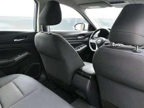 Used 2021 Nissan Altima 2.5 S FWD image 12
