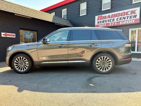 Used 2020 Lincoln Aviator Reserve w/ Equipment Group 201A image 2
