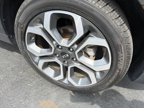 Used 2021 Kia Soul X-Line FWD image 4