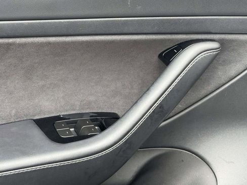 Used 2020 Tesla Model 3 Standard Range Plus image 13