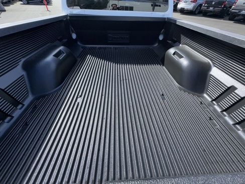 Used 2011 Ford F350 4x4 Crew Cab Super Duty image 26