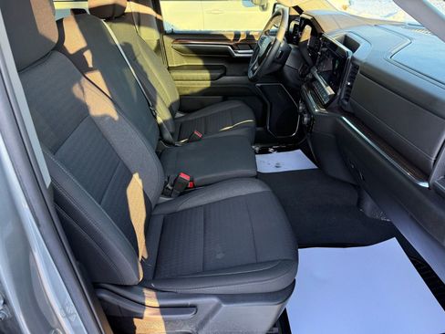 Used 2023 Chevrolet Silverado 1500 LT image 29