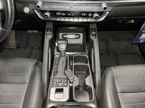 Used 2022 Kia Telluride SX w/ SX Prestige Package image 23
